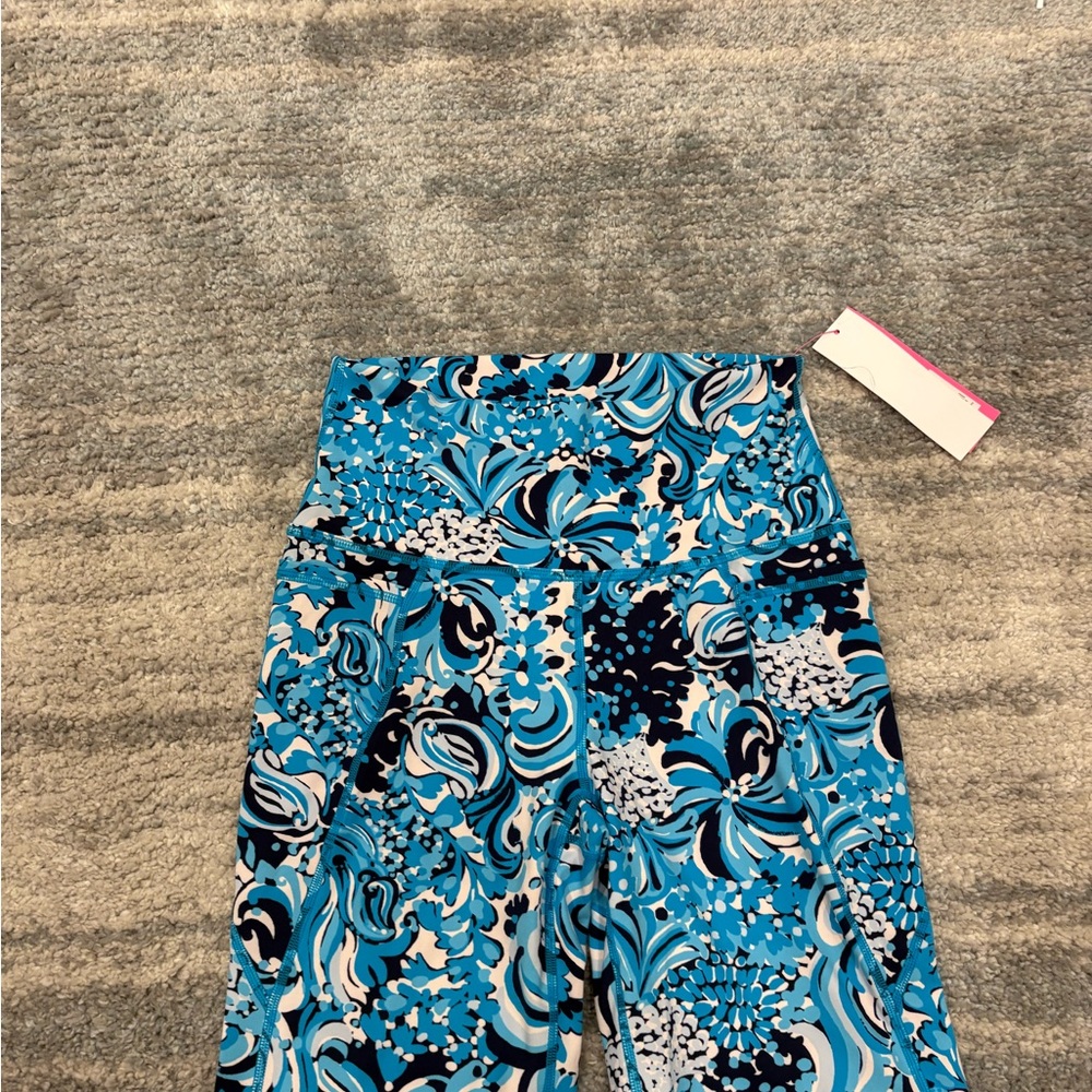 Lilly Pulitzer Blue Swirl Print Bike Shorts - Picture 6 of 9